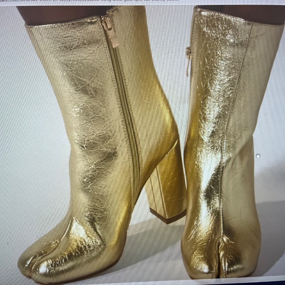 Boots - Picture 2 of 3